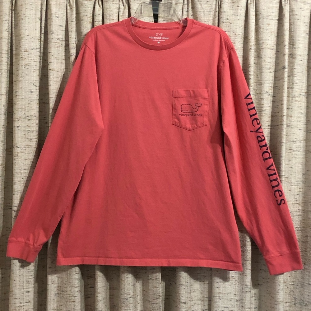Vineyard Vines Men's Vintage Whale Long Sleeve Pocket Tee